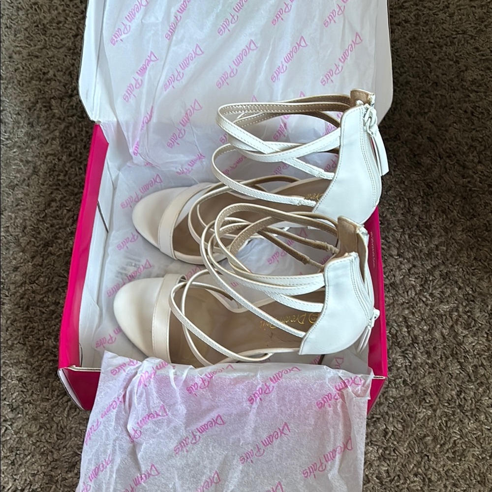 Dream Pairs Women's White Strappy Sandals